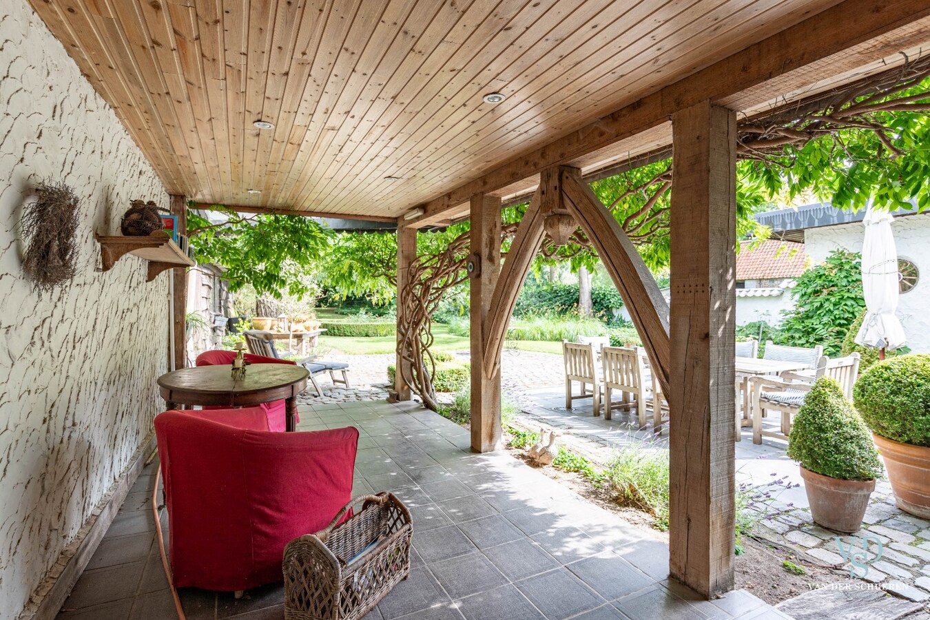 Charmante woning nabij centrum Gavere (op ca. 1255 m²) 