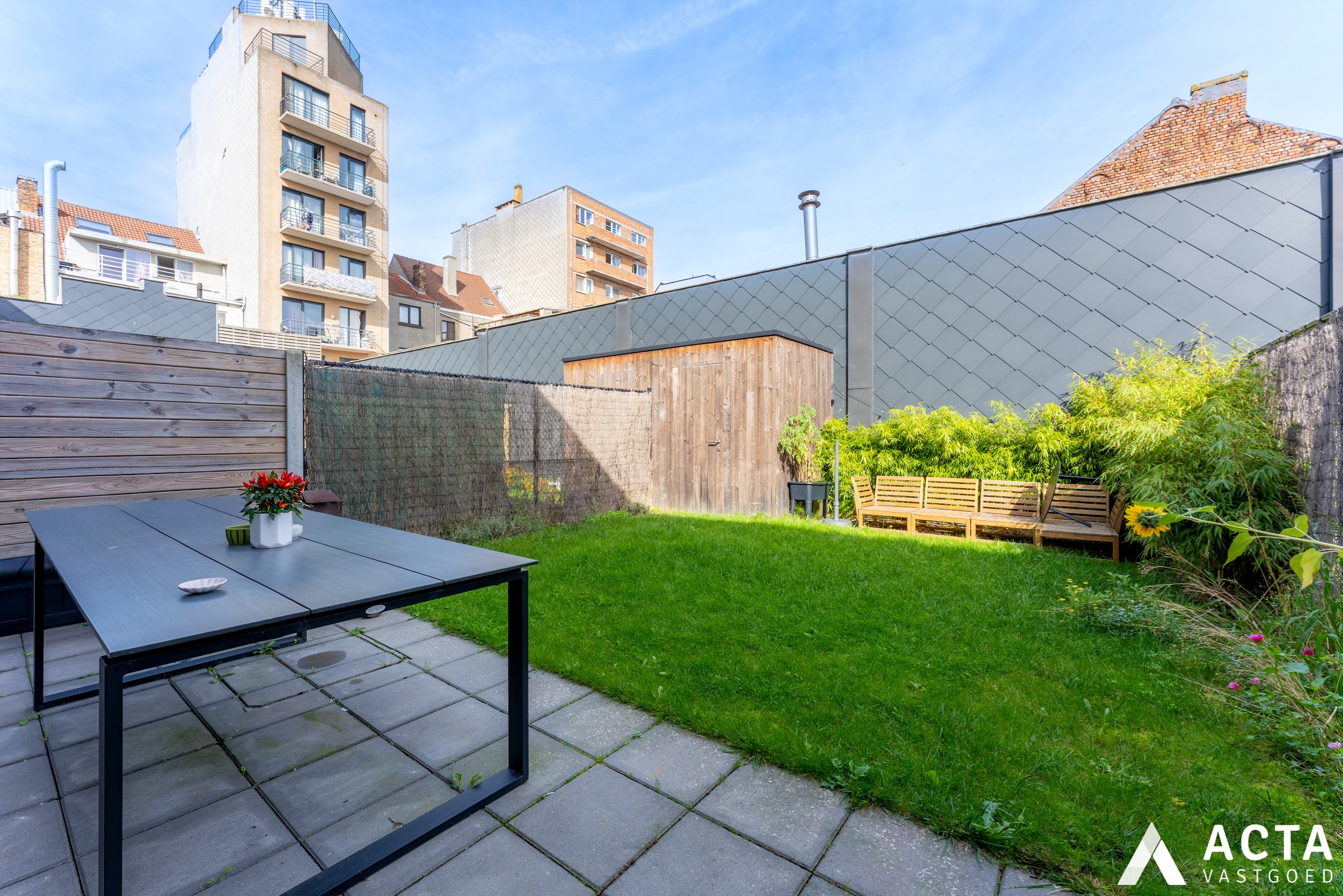 Recente energiezuinige woning met 3 slaapkamers en garage! 