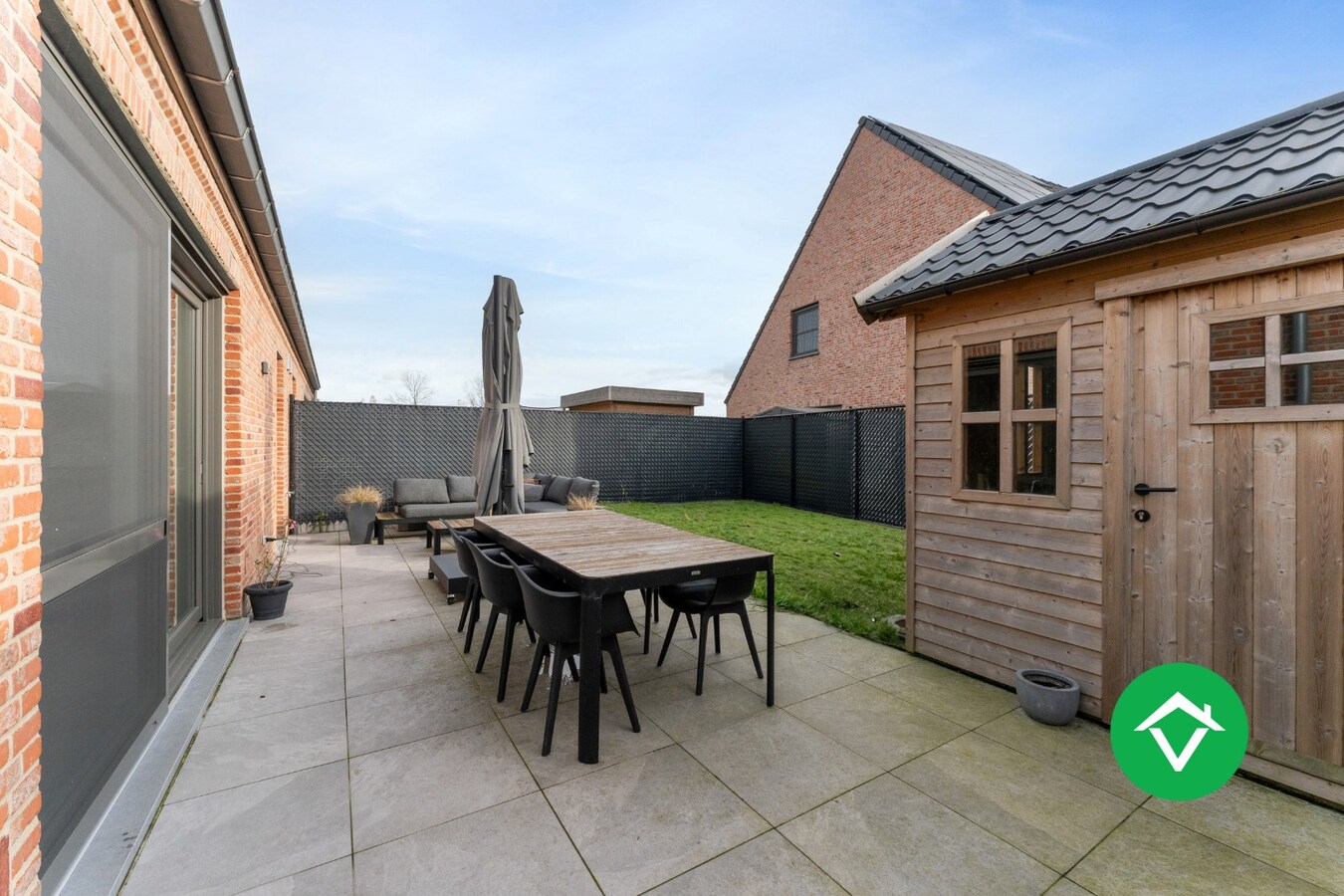 Kwalitatief afgewerkte nieuwbouwwoning met 3 slaapkamers, tuin en garage 