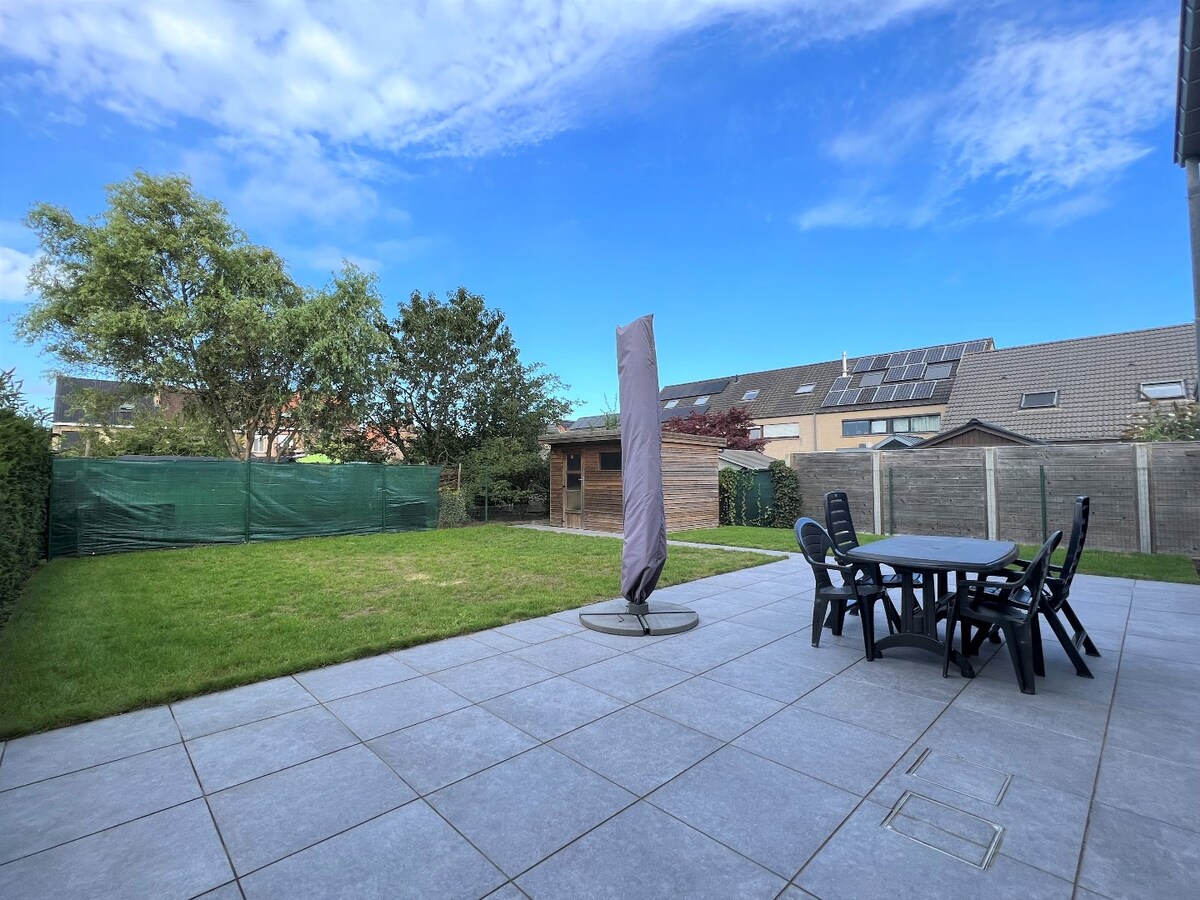 Prachtige nieuwbouwwoning te Sint-Andries 