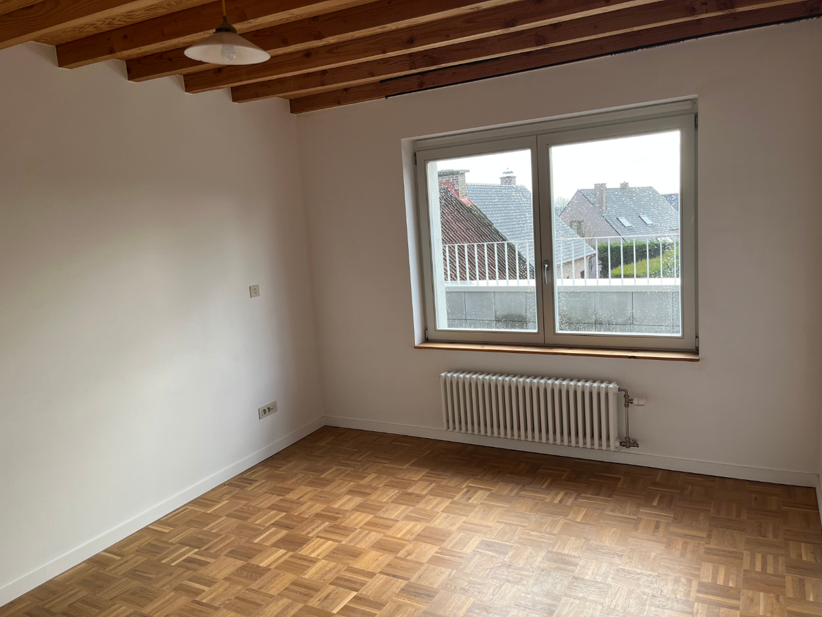 Design duplex appartement te centrum Dikkelvenne. 