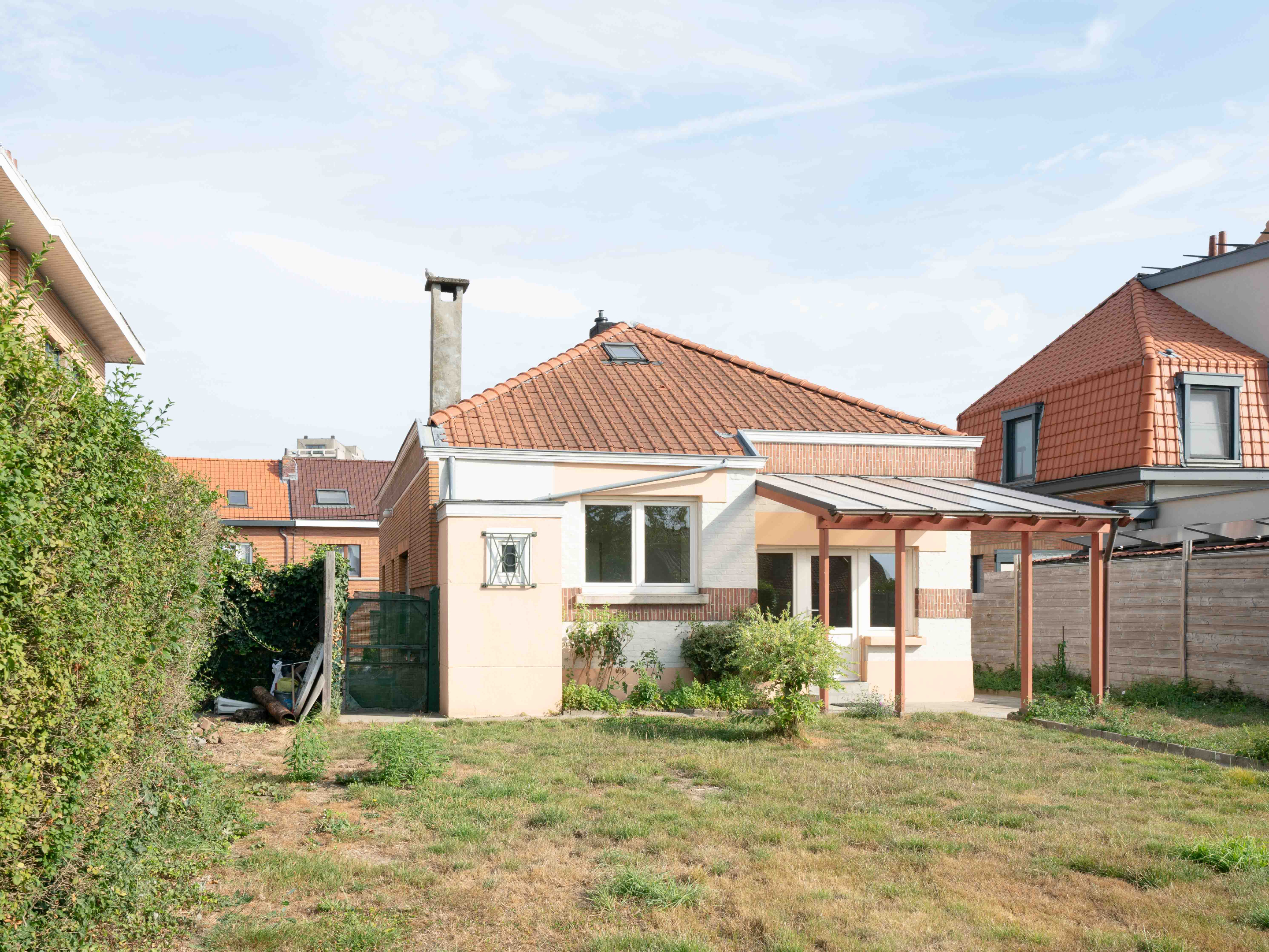 4-gevelwoning met prachtige tuin nabij alle faciliteiten 