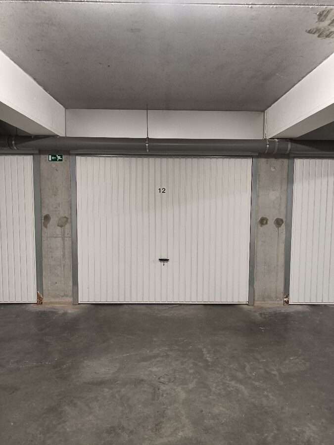 Grote garagebox te Zeebrugge-Strand 