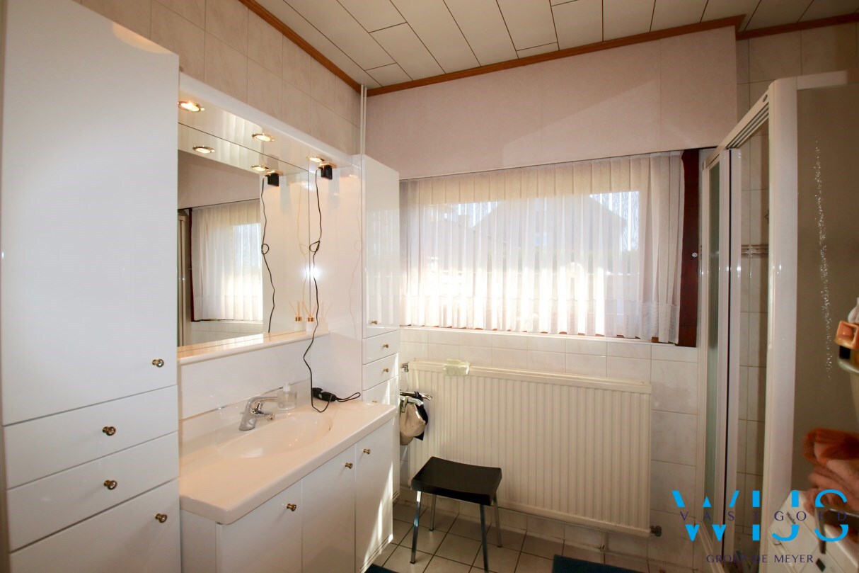 Enorm goed gelegen bungalow op een TOPperceel van 849 m² 