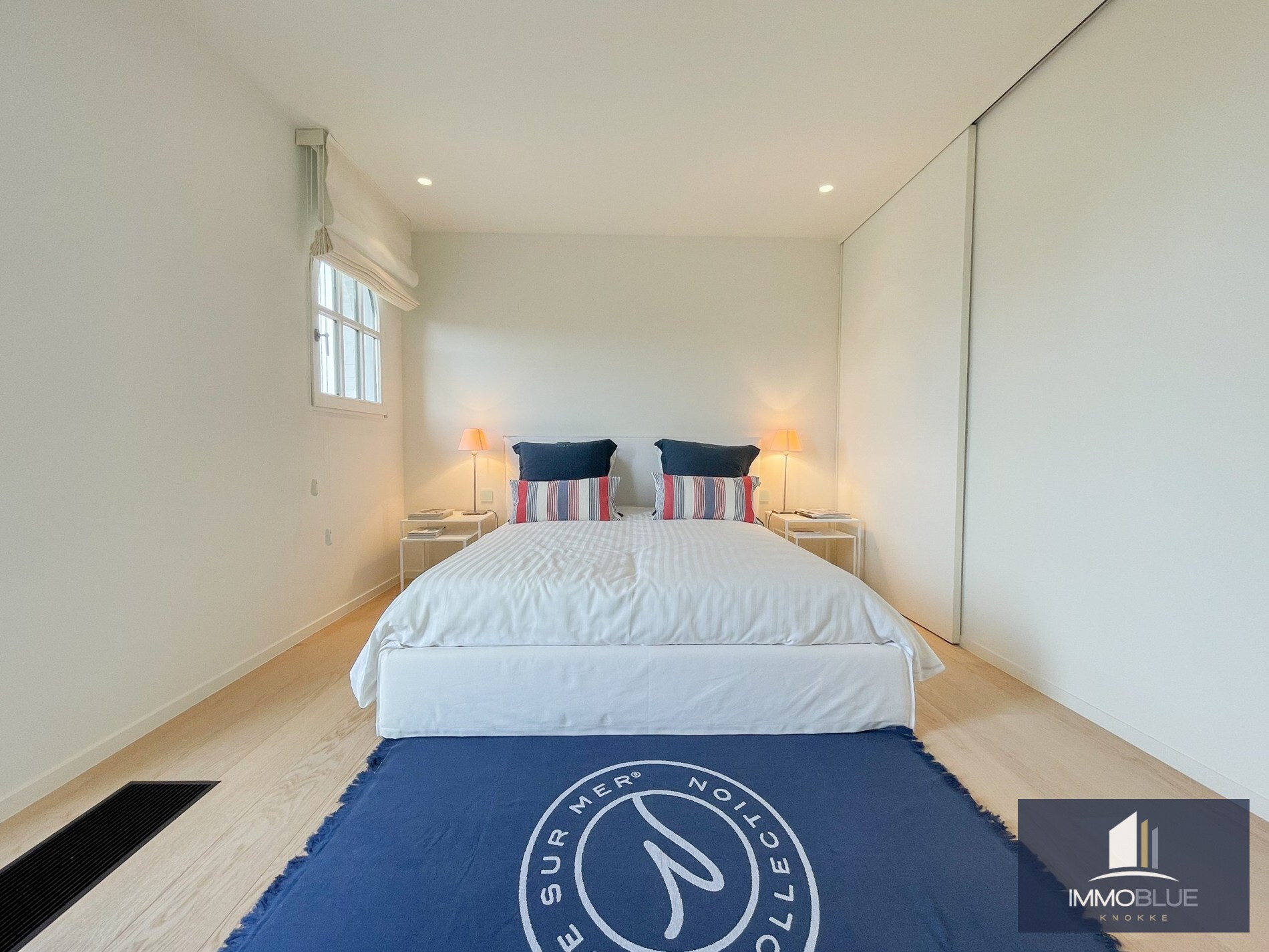 Subliem hoekappartement met ruime terrassen gelegen in het prestigieuze domein Tennis Garden. 