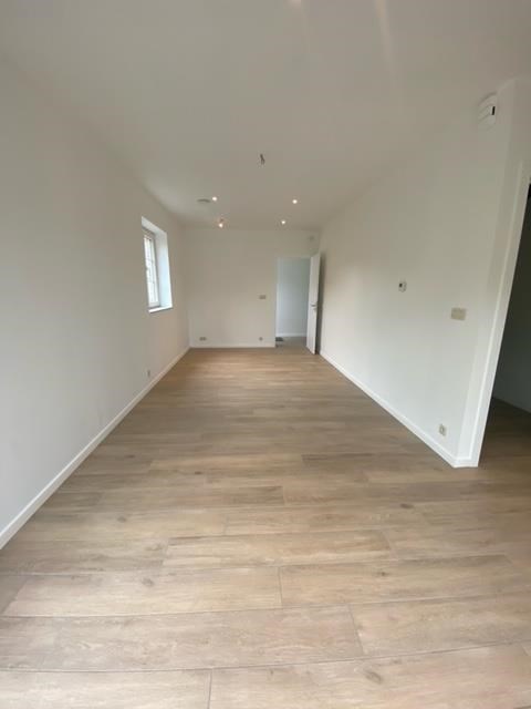 Mooi afgewerkt gelijkvloers appartement met 2 slpk. in Mol-Sluis! 