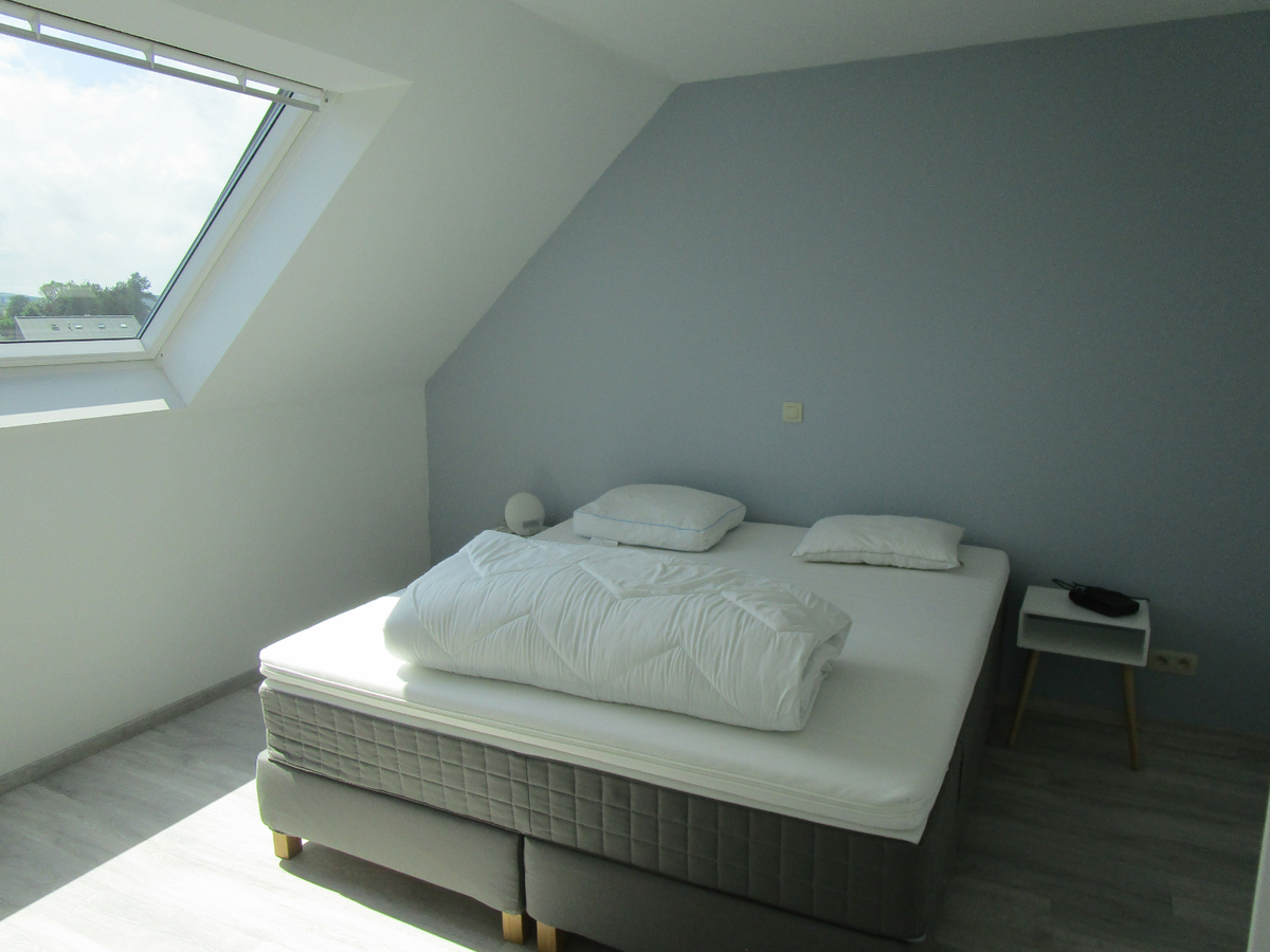 LUXUEUS 3-SLPK-APPARTEMENT  (zonder vaste kosten!). 