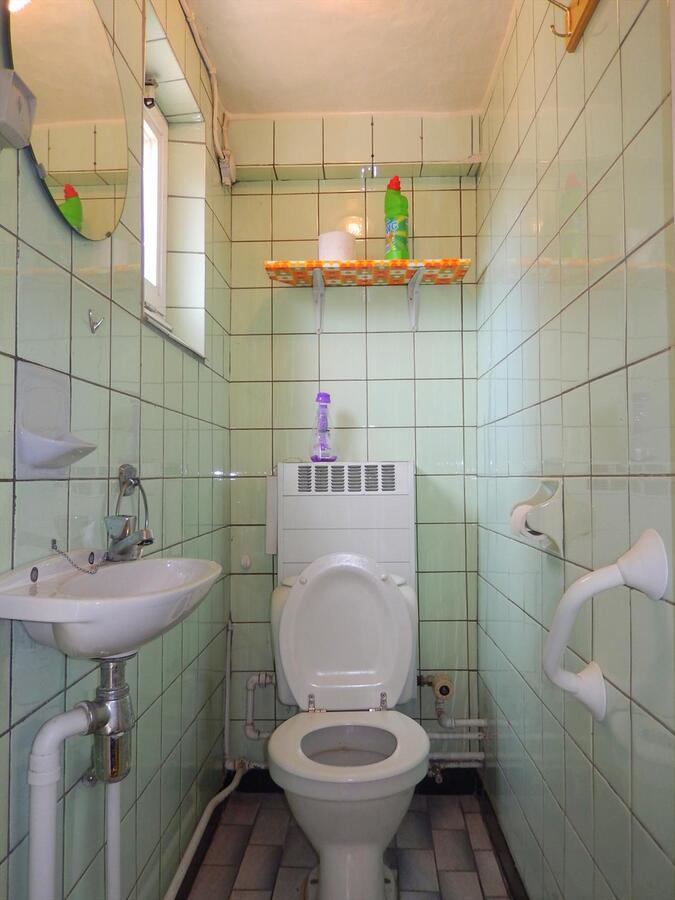 Ruime woning met zuidgerichte tuin 