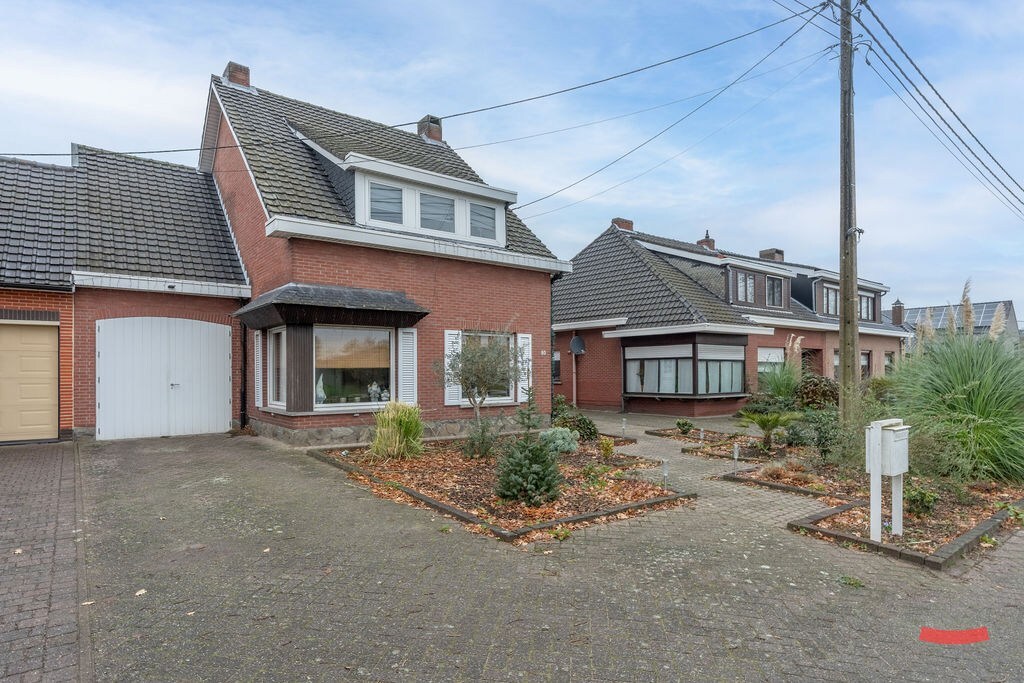 Te koop | in afhandeling woning - Weelde