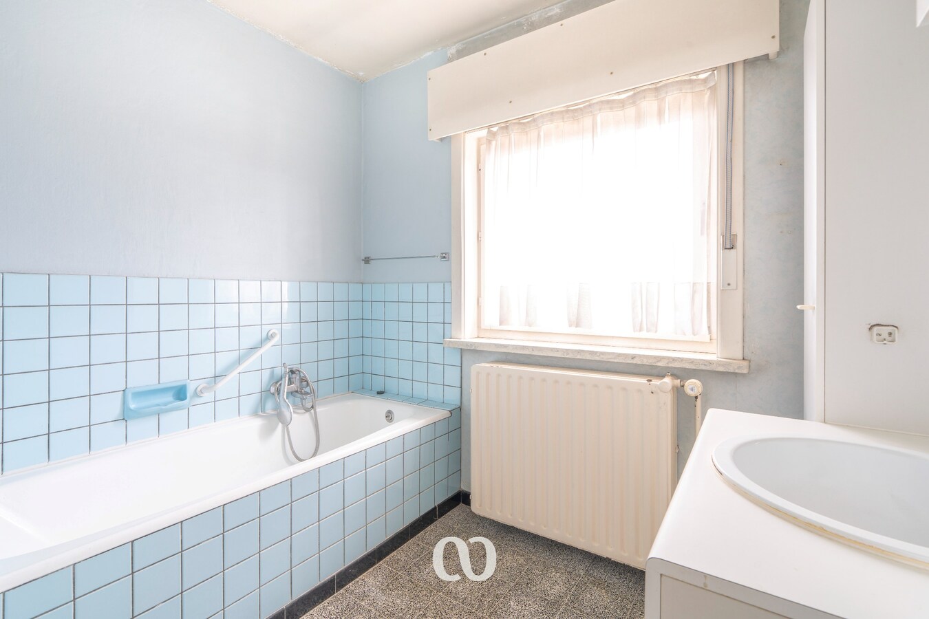 Stevige woning met prachtige tuin vlakbij centrum Oudenaarde 