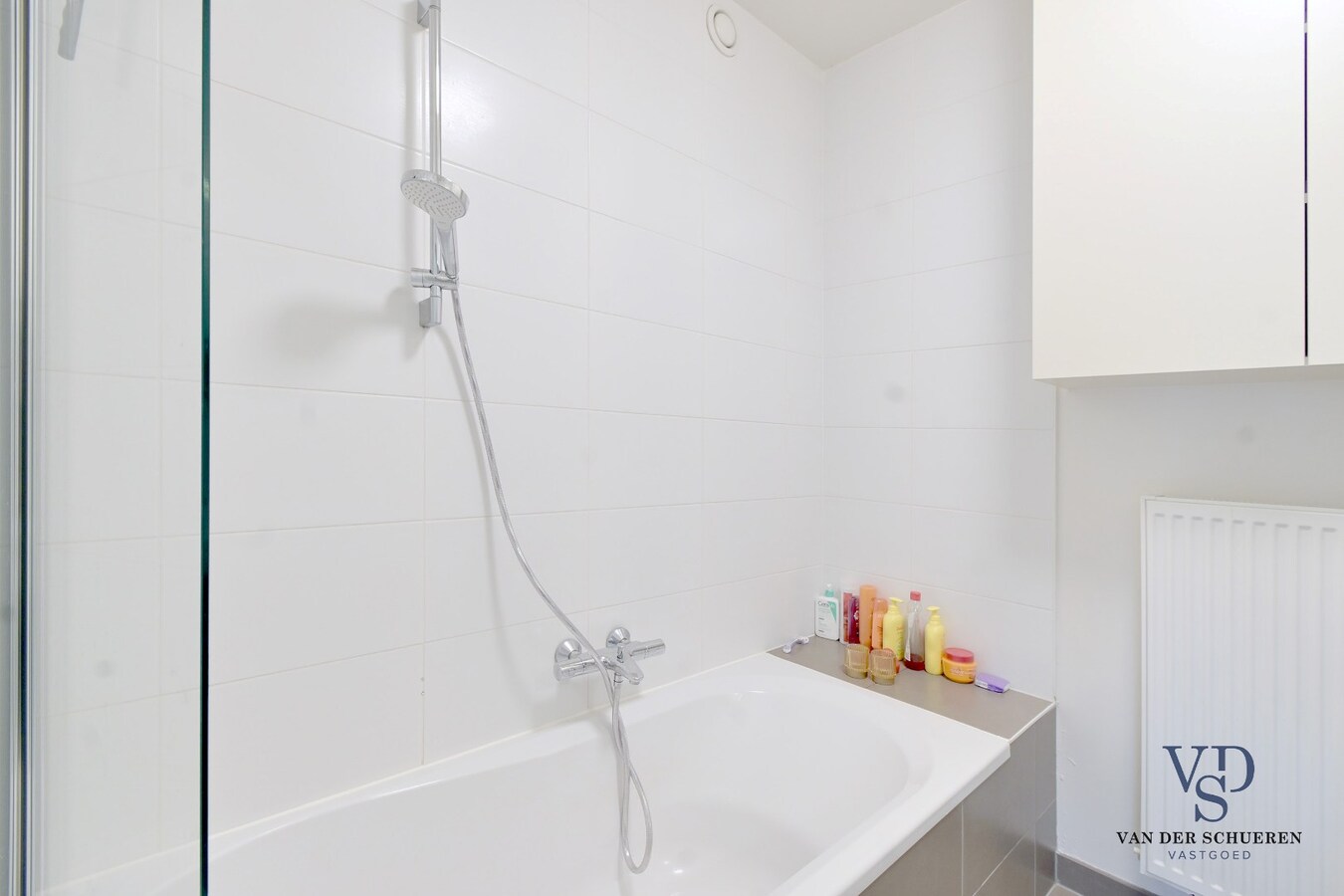 Modern appartement in hartje Dikkelvenne 