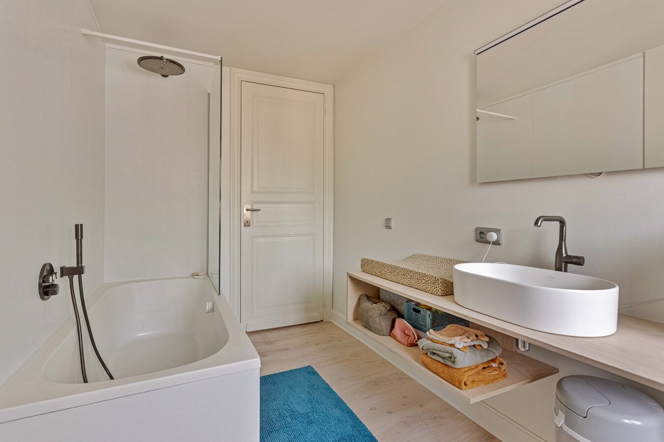 Gerenoveerd herenhuis met 5 slpk in het hart van Oudenaarde 