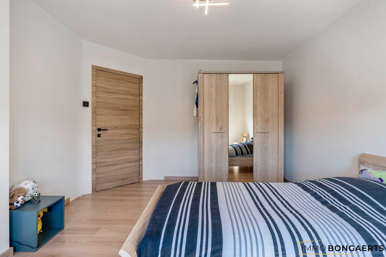 Gerenoveerde woning met vier slaapkamers 