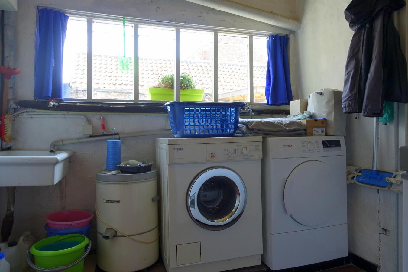 Ruime woning met 4 slaapkamers 