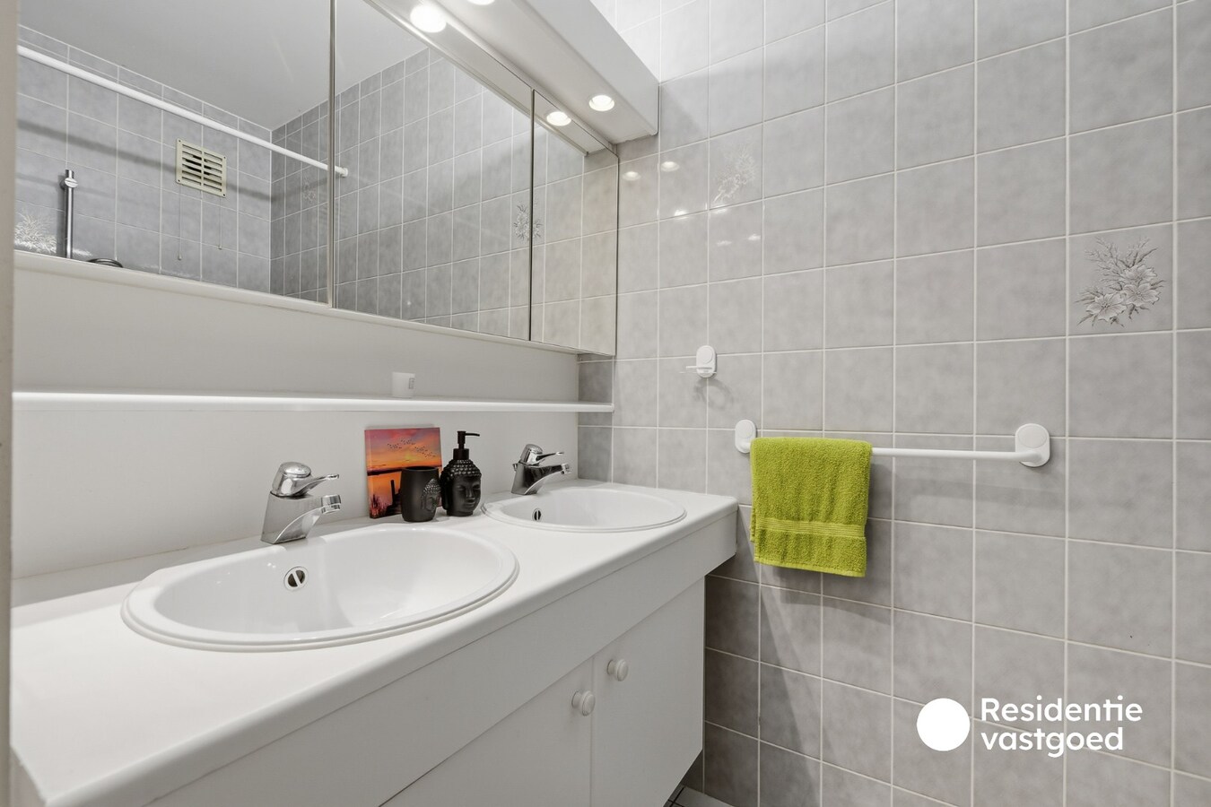 Te koop appartement - De Haan
