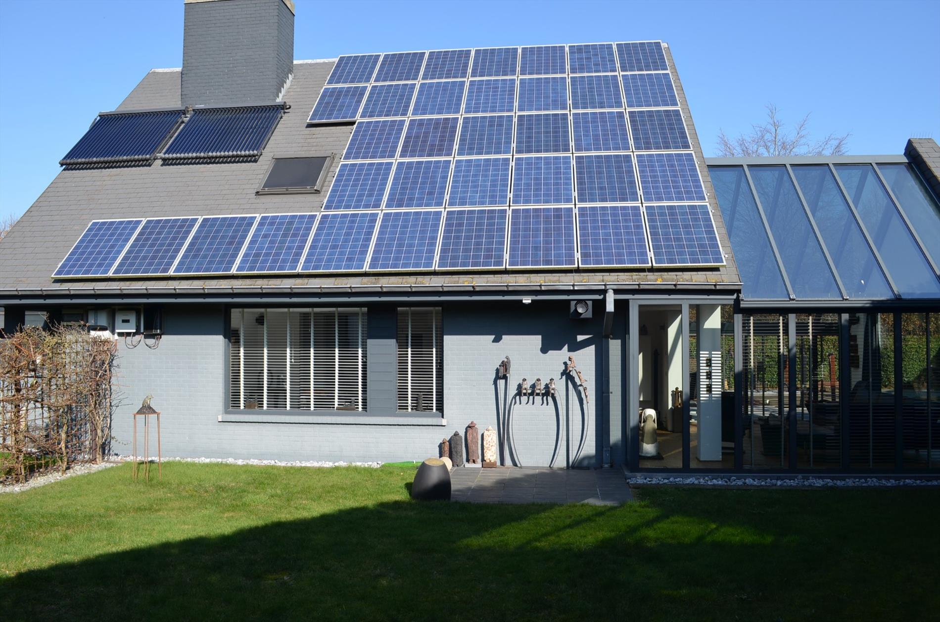 Energiezuinige villa met  3 slpks (ev. 4), garage en zuidelijk georiënteerde tuin nabij centrum Maldegem 