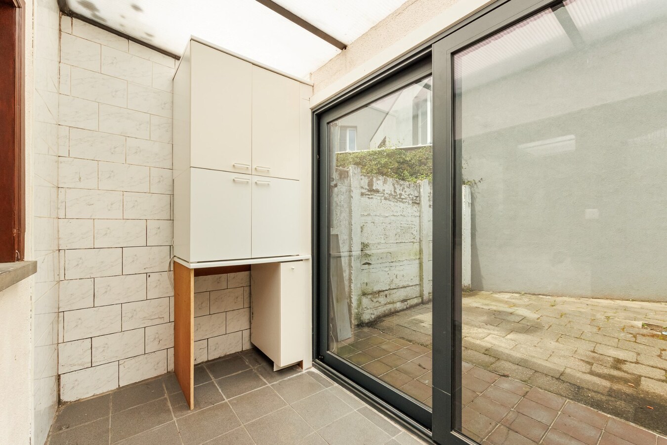 Te renoveren woning met 3 slpk en stadstuin te Hoboken! 