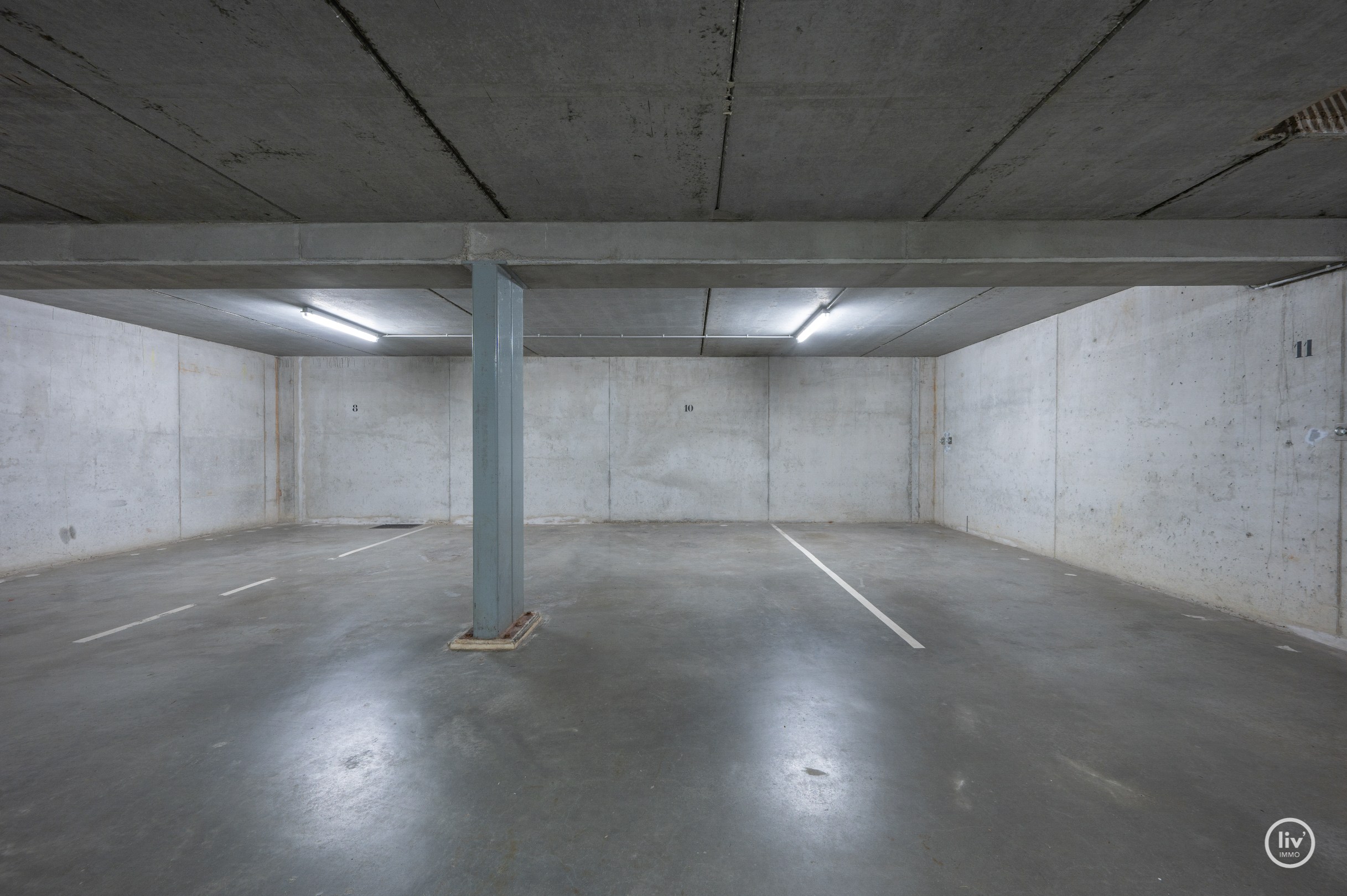 Spacieux duplex avec 3 chambres dans un emplacement de premier choix sur la Van Bunnenvaan à Knokke. 