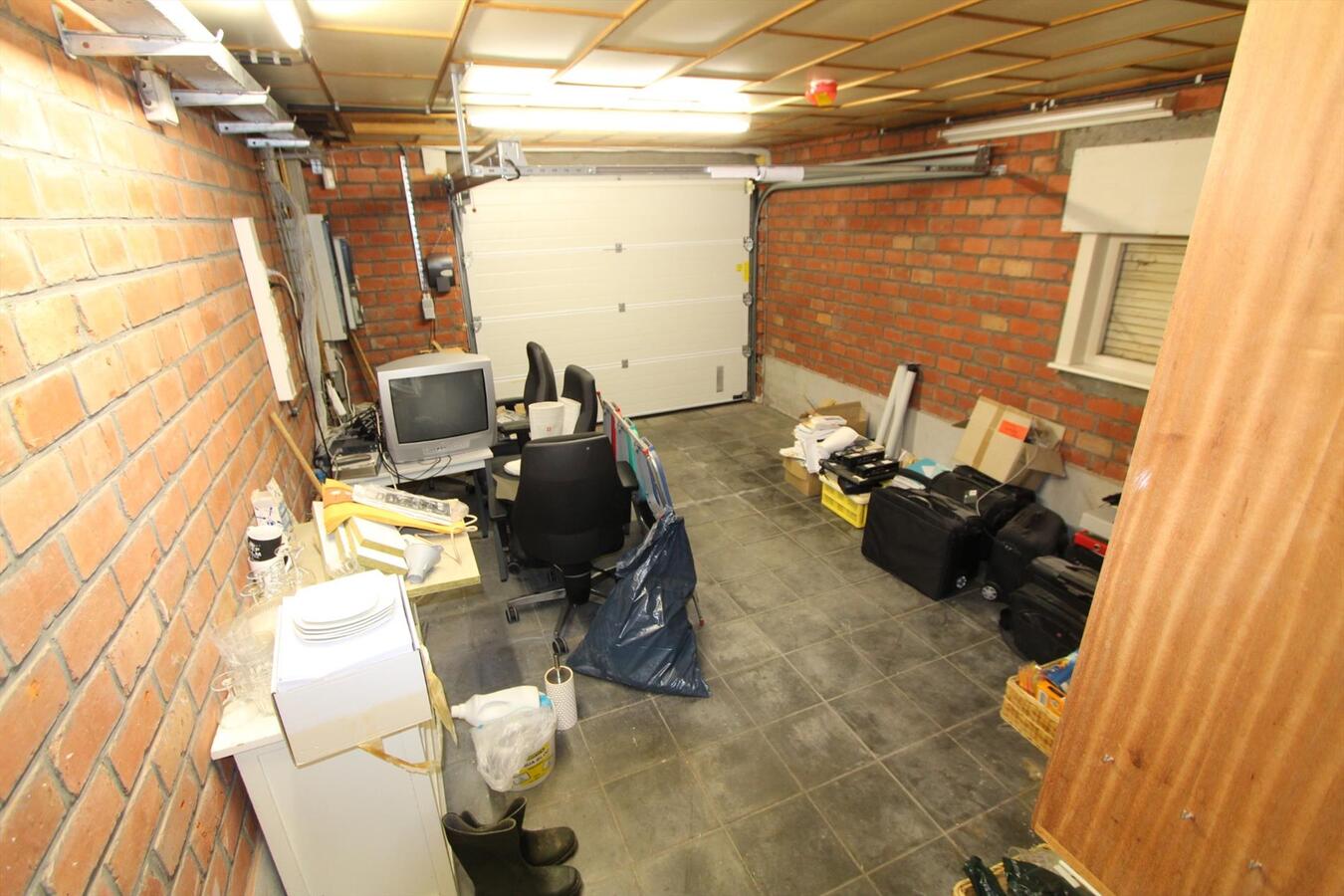 Woning met 4 slaapkamers en garage te Koekelare 