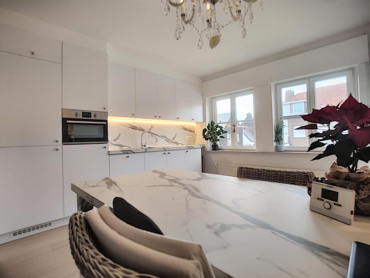 Kwalitatieve duplex op centrale ligging - Heist 