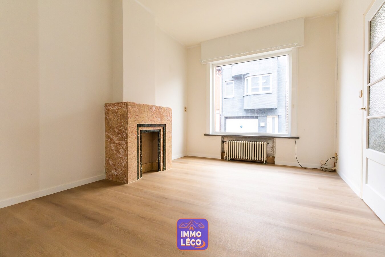 Maison rénovée avec jardin de +/- 320m², dans une rue prisée proche du centre-ville ! 