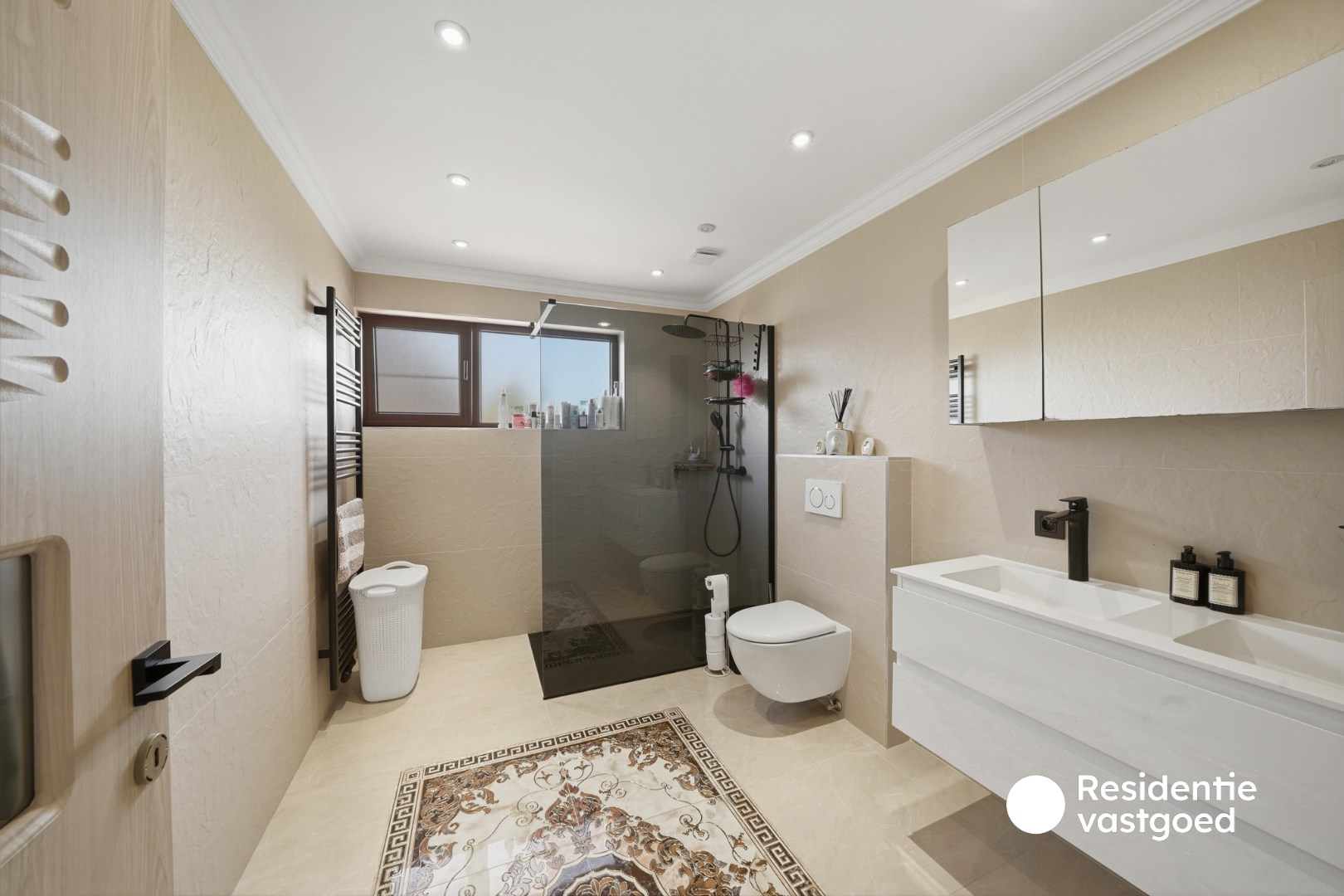 Bungalow met zongerichte tuin en 3 slaapkamers 