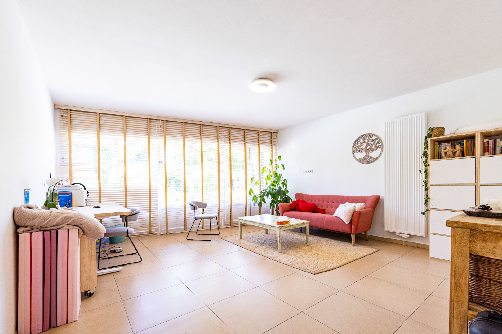 Ruime gerenoveerde gezinswoning op 1.384m² 4 slpks te Landegem 