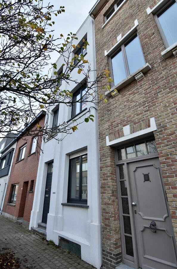 MOOI 1 SLAAPKAMER APPARTEMENT OP CENTRALE LIGGING 