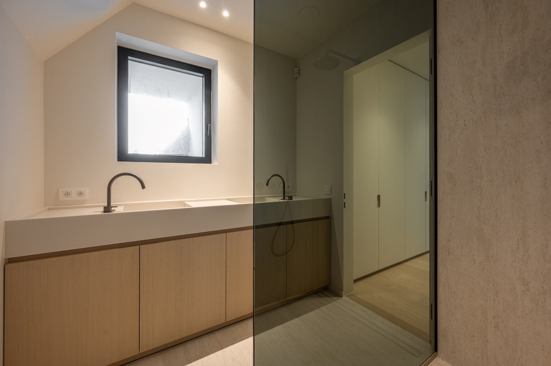 Luxueuze volledig afgewerkte nieuwbouwvilla gelegen aan de rand van het Zoute. 