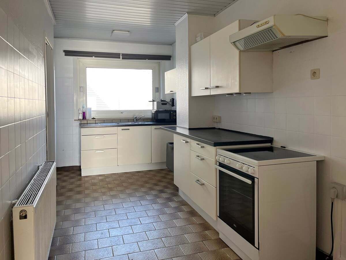Interbellum-woning met 4 slaapkamers en tuin 