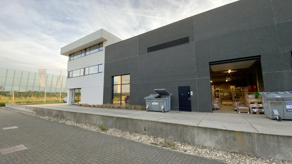 Recente kantoren en magazijnen te huur in Westpoort Zwijndrecht