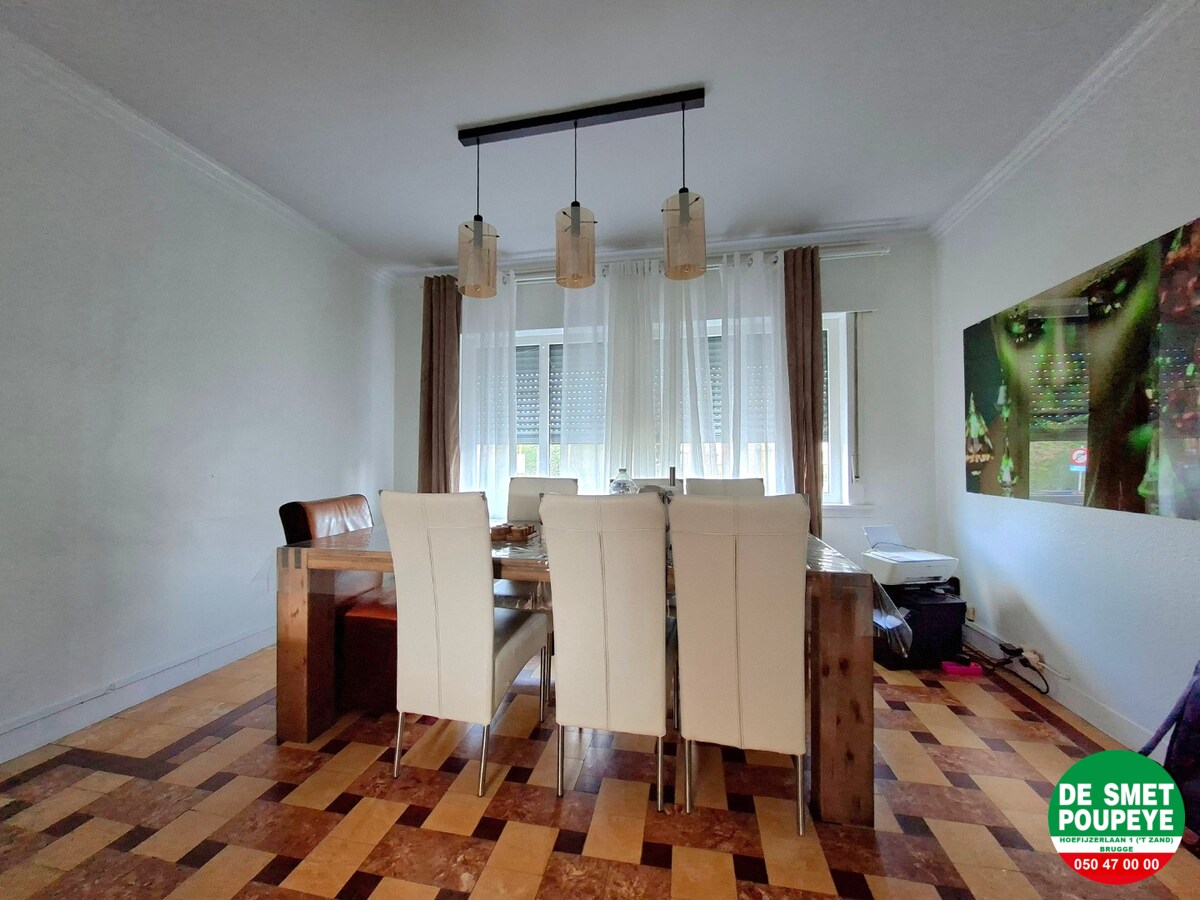 Ruime woning met garage 