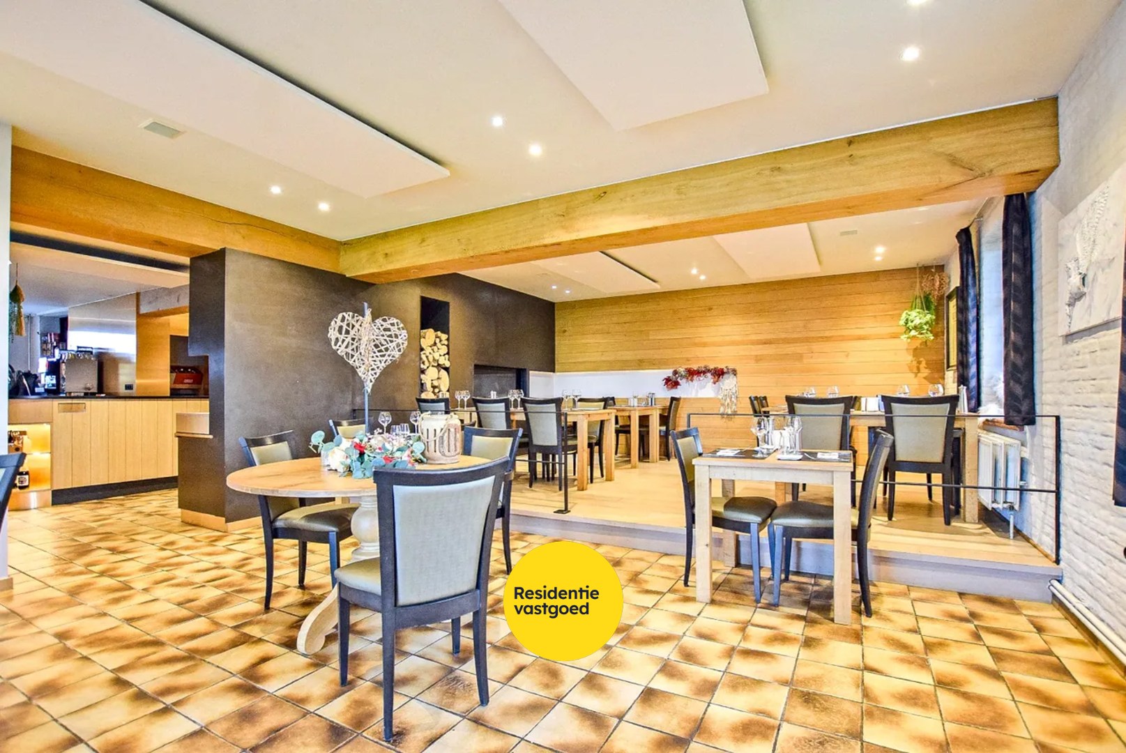 Restaurant met privéwoning en 2 B&amp;B-kamers op 4.370 m² 