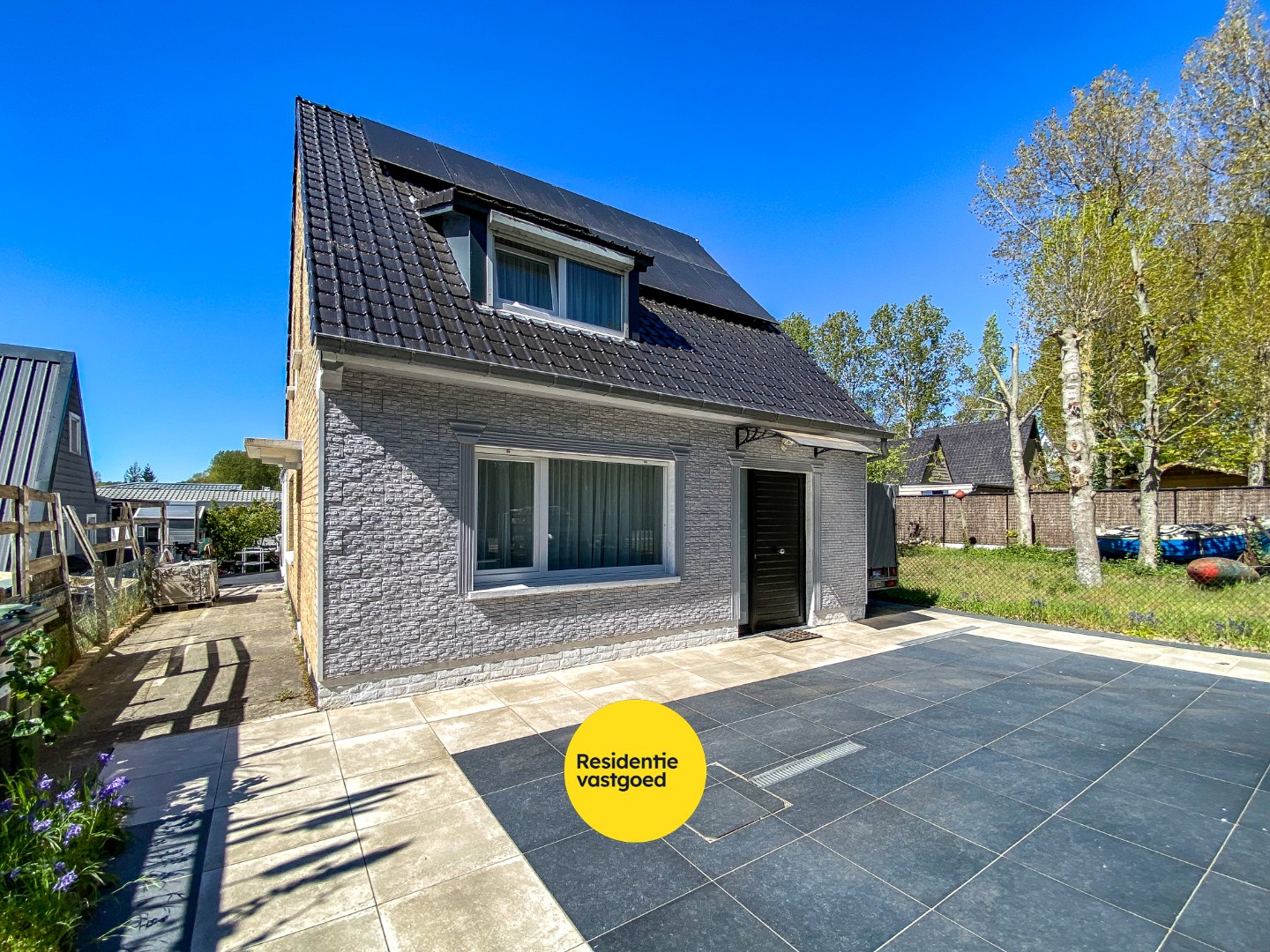 Instapklare woning gelegen op 330m² te Oostduinkerke. 