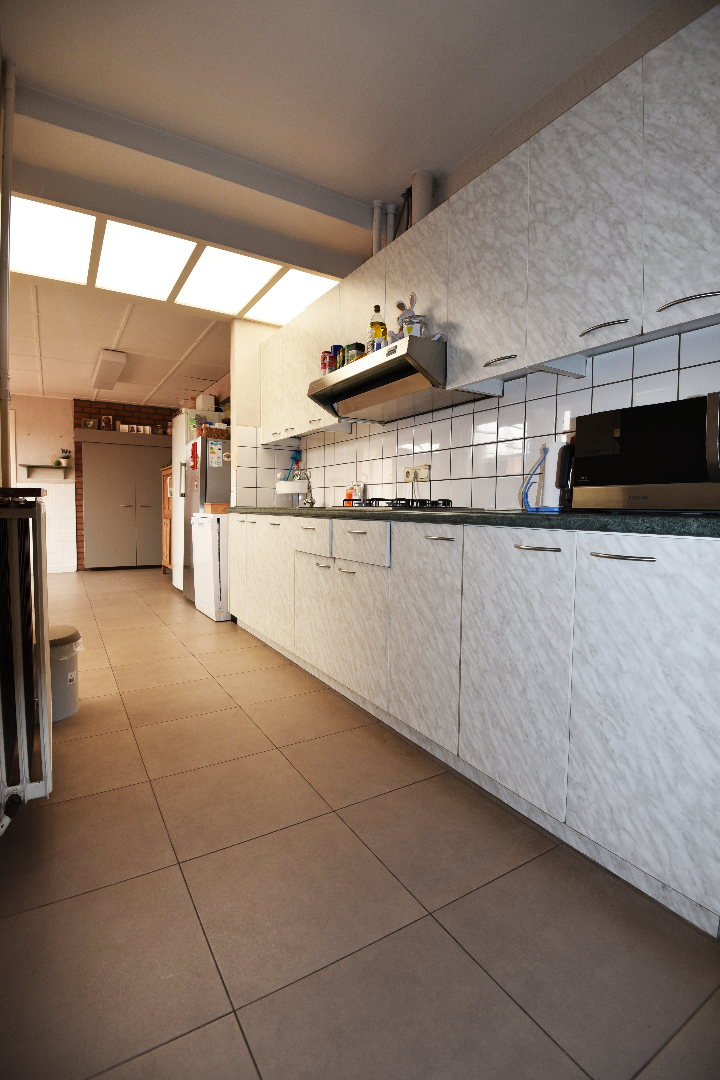 Op te frissen woning 3 slpks rustig gelegen te Maldegem-Donk 