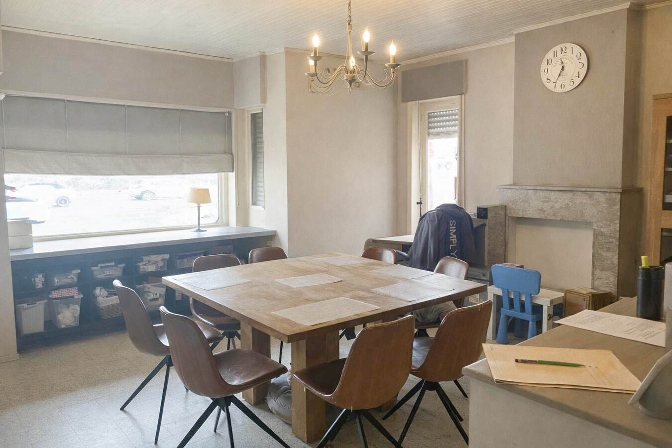 Alleenstaande woning grote zuidgerichte  tuin. 