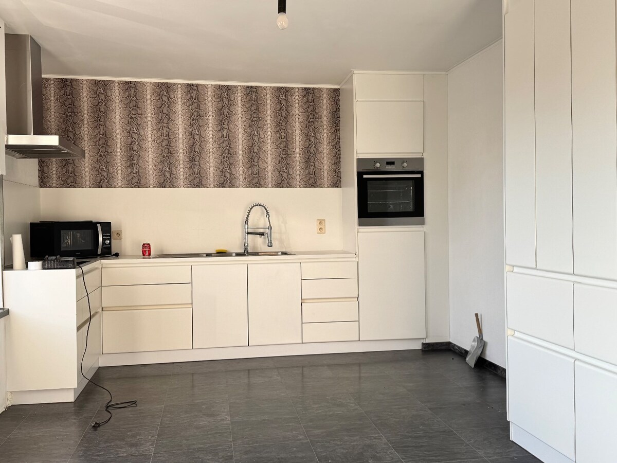 Appartement met 4 slaapkamers en garage te Kortemark 