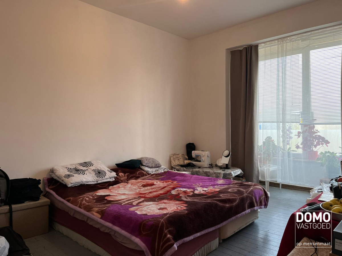 OPBRENGSTENEIGENDOM MET 2 APPARTEMENTEN EN 1 DUPLEXSTUDIO TE HASSELT 