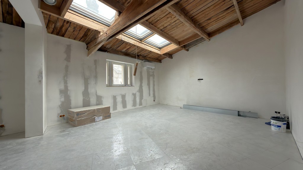  Kantoren te huur in majestueus hoekpand op Meir in Antwerpen