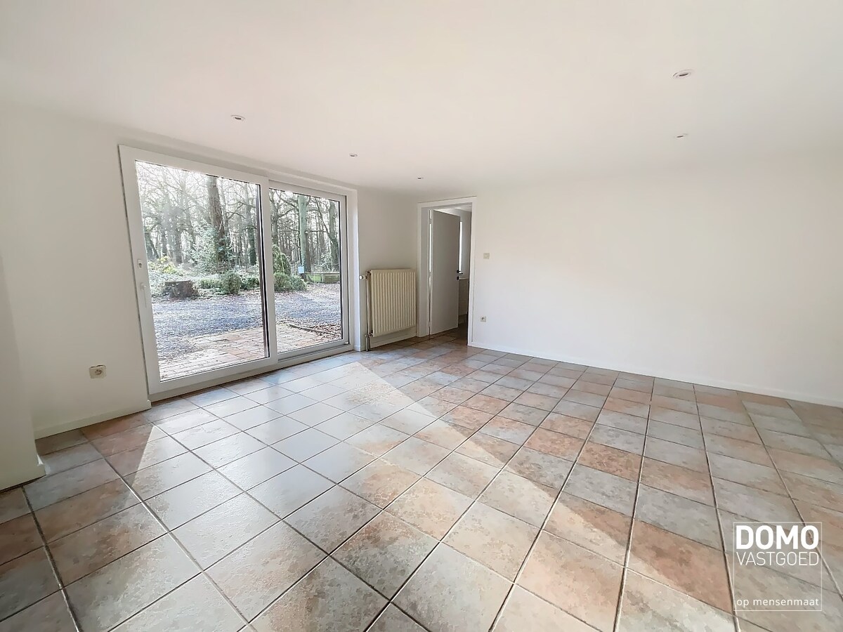 LANDELIJKE WONING MET 3 SLAAPKAMERS EN TUIN IN LUMMEN 