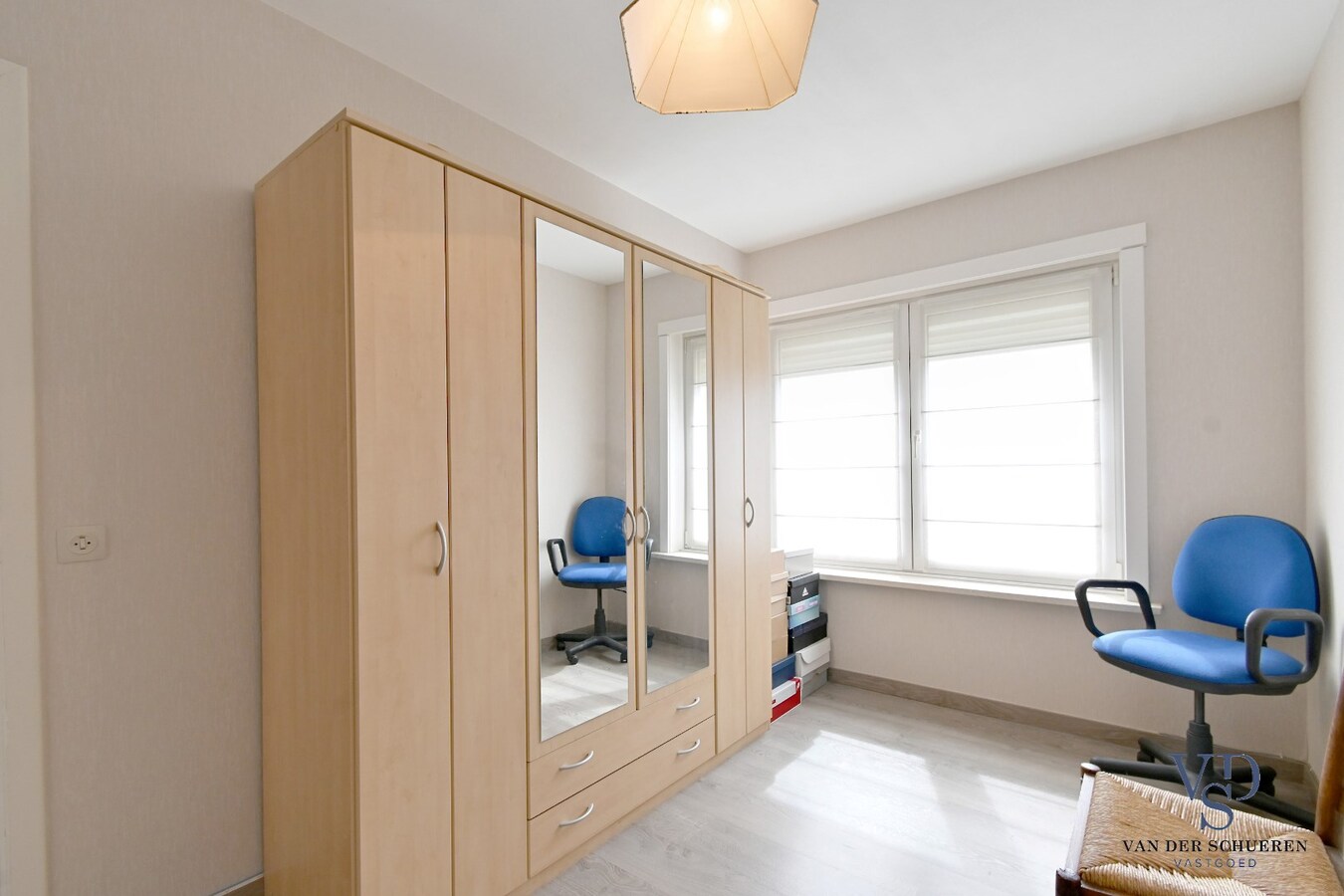 Degelijke, ruime eigendom in rustige residentiële wijk 