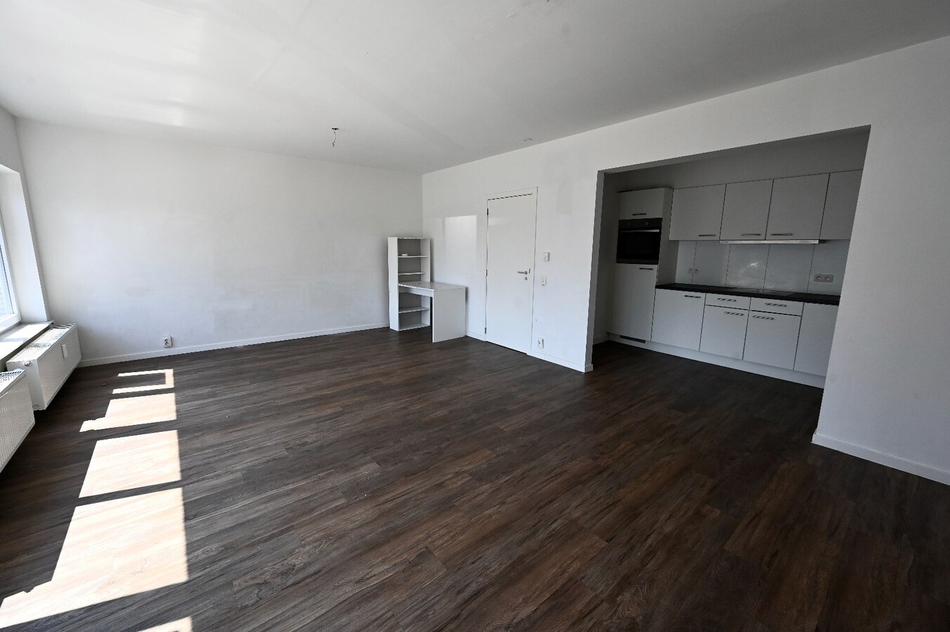 CENTRAAL GELEGEN  2-SLAAPKAMER APPARTEMENT TE HUUR MET STAANPLAATS IN RESIDENTIE CEDER 