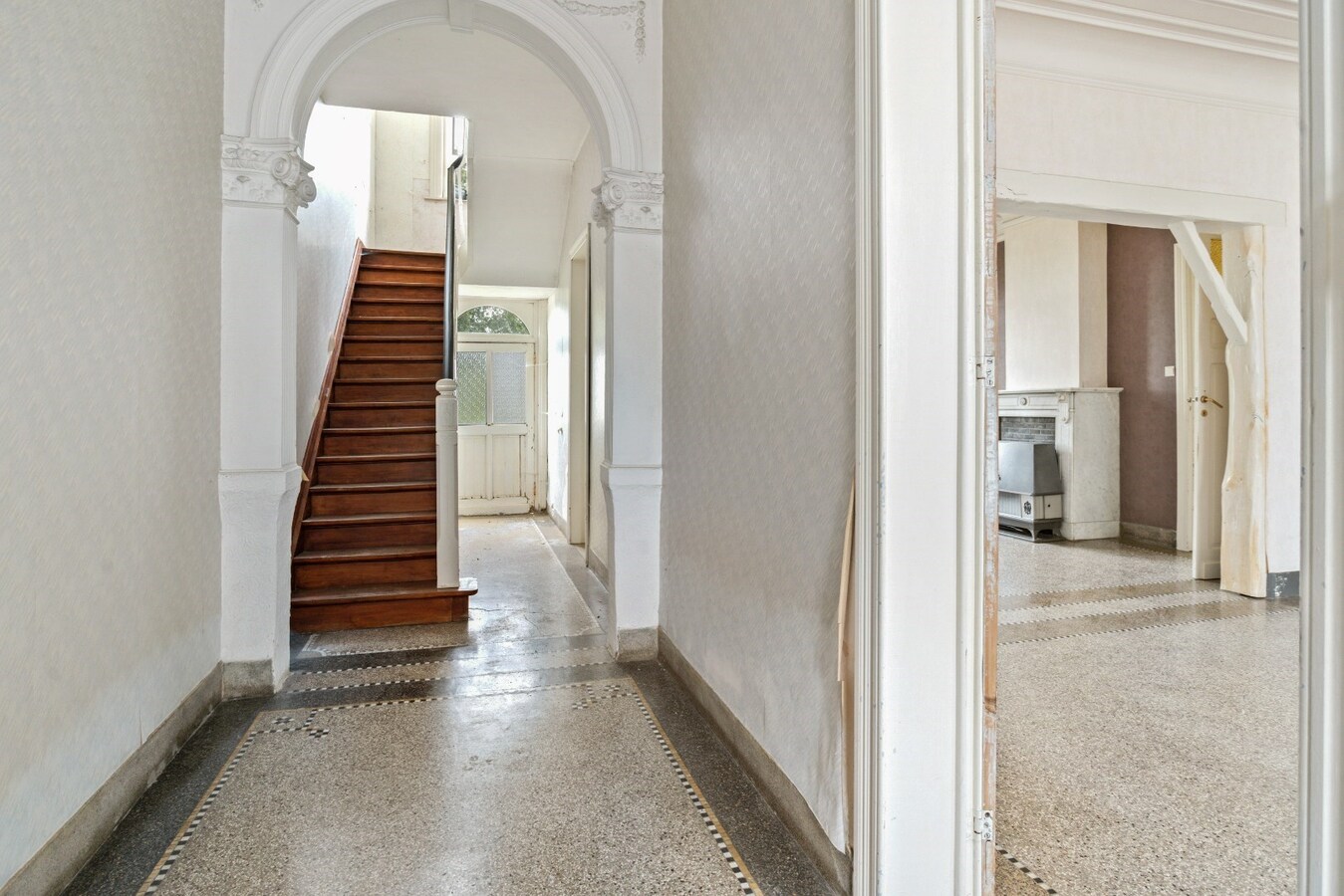 Ruime karakterwoning op ruim perceel van 618m² 