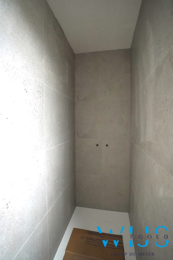 Nieuwbouw in aangename woonwijk te Oosteeklo ! 