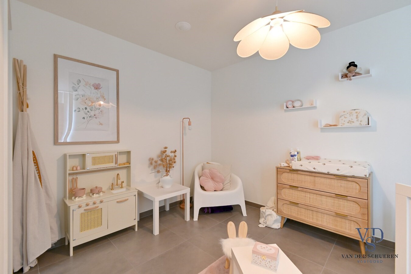 Unieke woning mét tuin in Eke. 