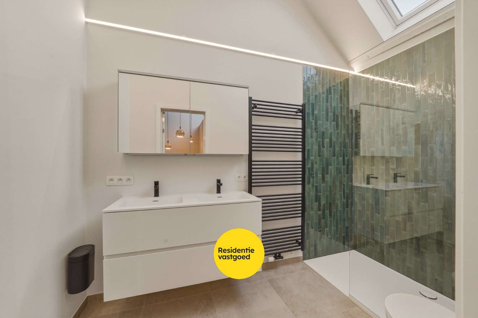 Instapklare, energiezuinige woning met 4 slpk in Mariakerke 