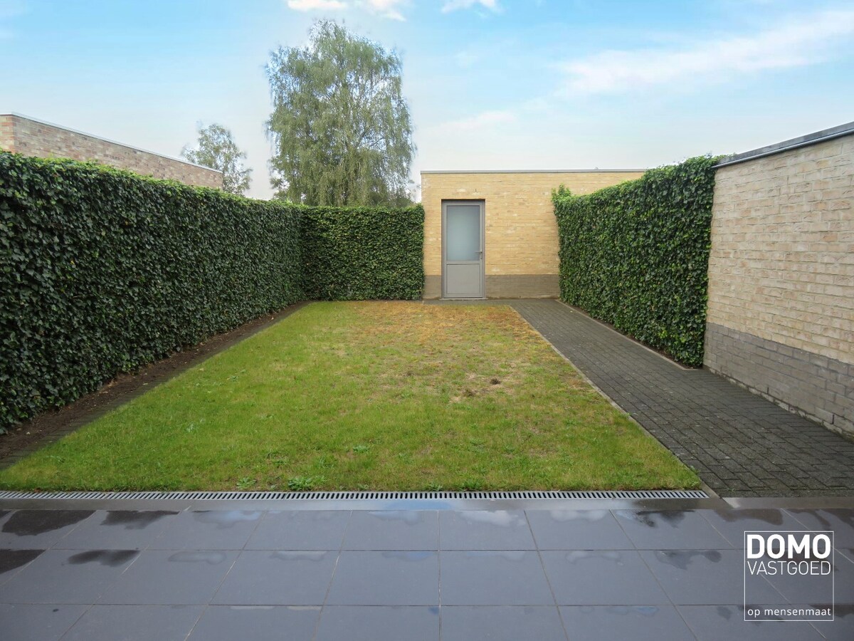 Instapklare en zeer ruime woning te Kuringen. 