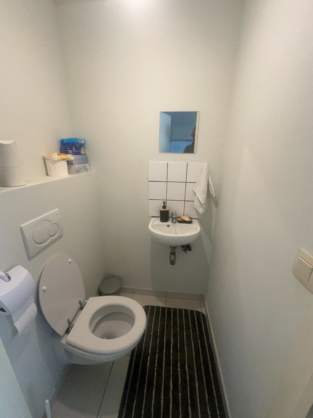 Apart toilet