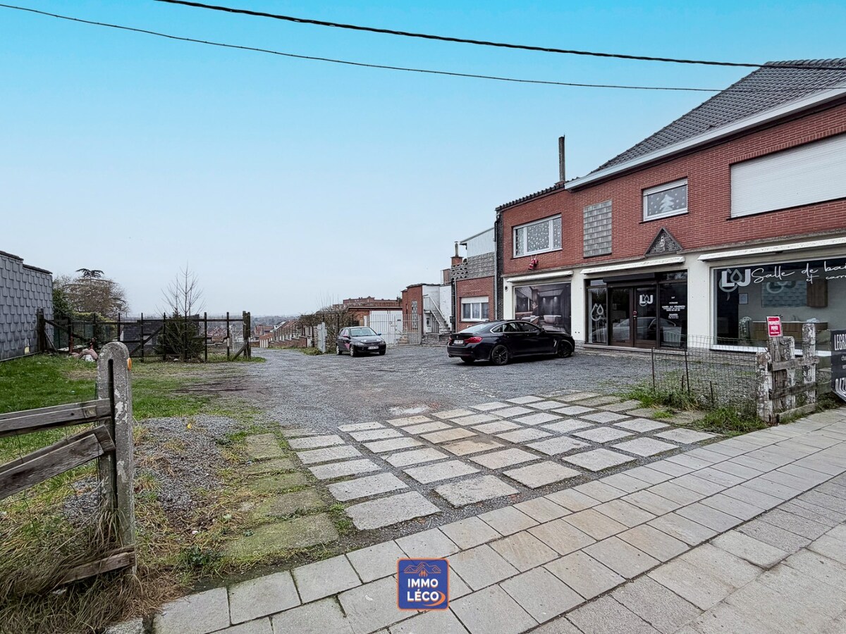 Garage fermé pour une voiture, chaussée du Risquons-Tout à Mouscron ! 