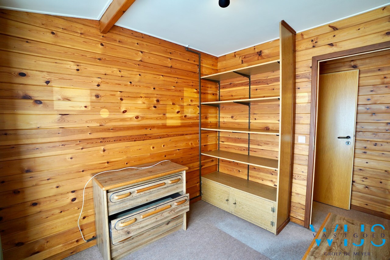 Enorm goed gelegen bungalow op 668 m² te Ertvelde ! 